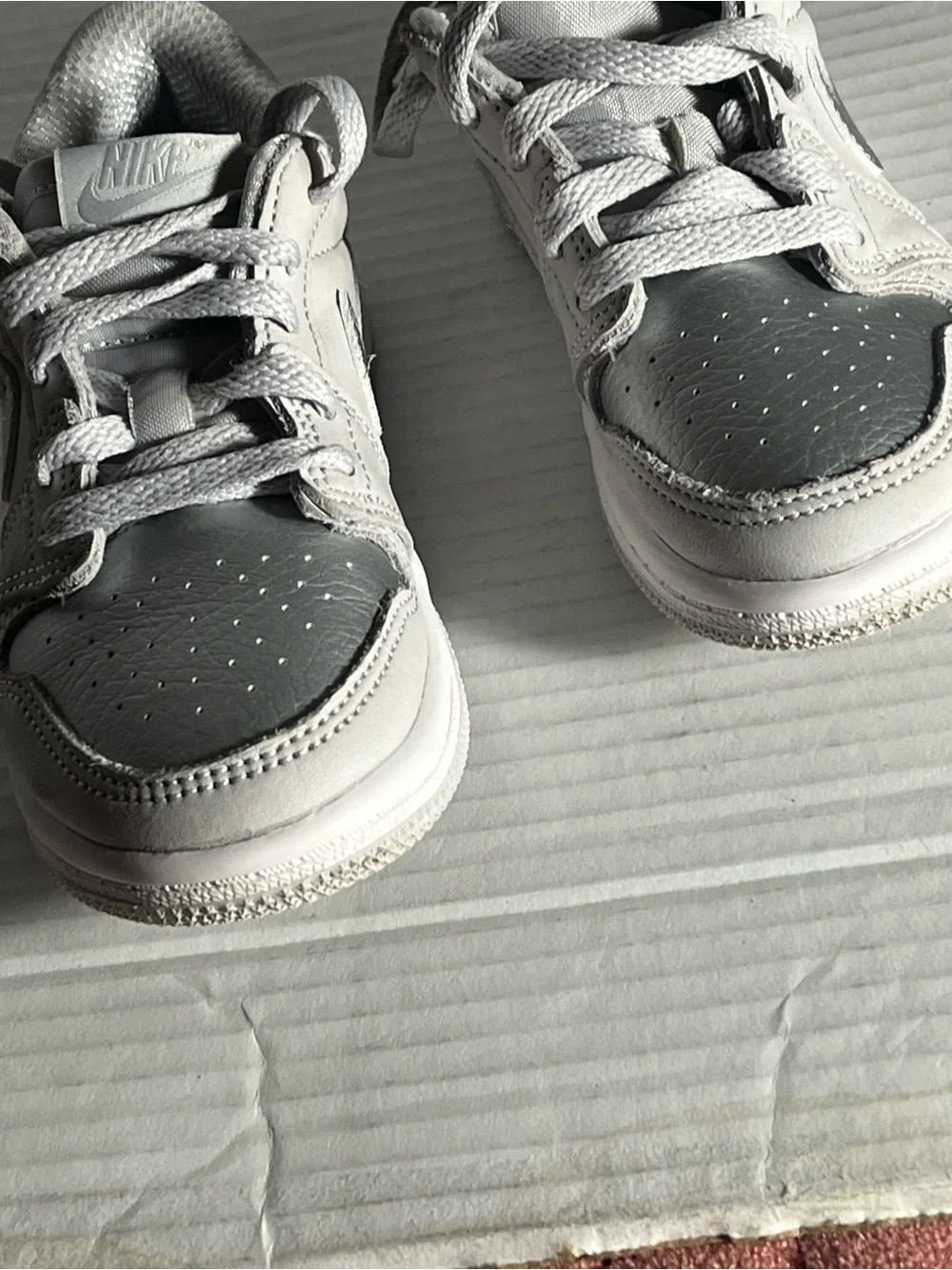 Nike size 9 children good condition
